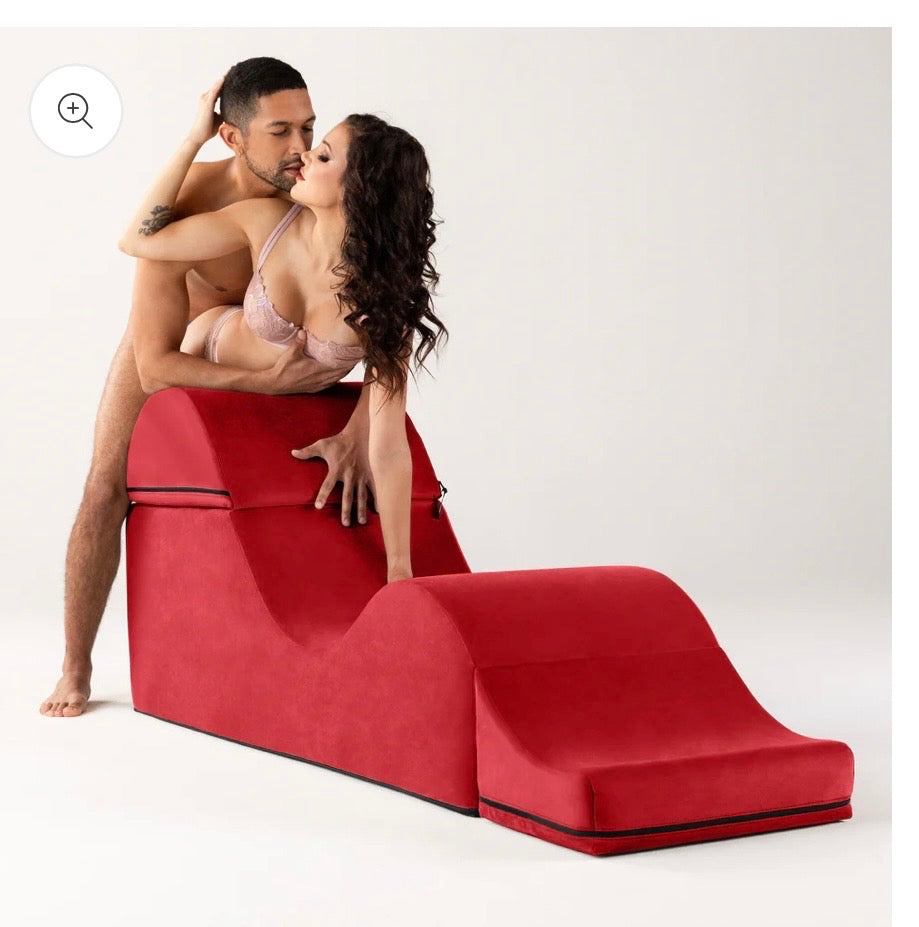 Love Chaise