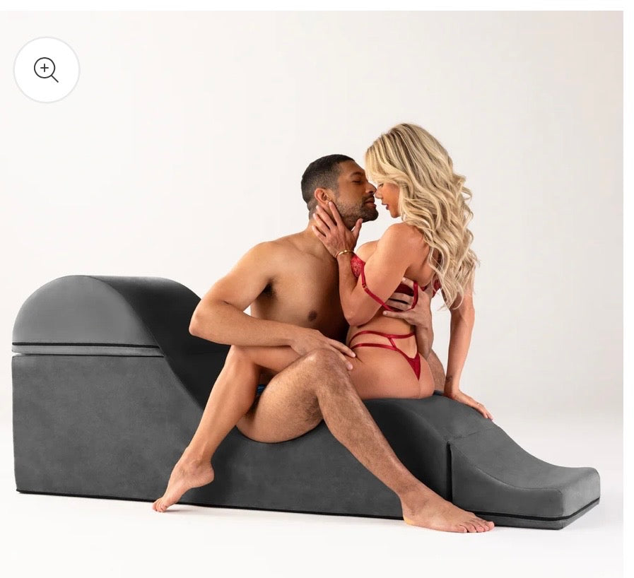 Love Chaise
